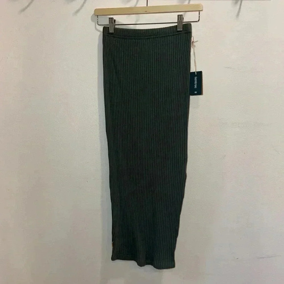 Tentree Knit Rib Skirt - Light Urban Green - Picture 1 of 5